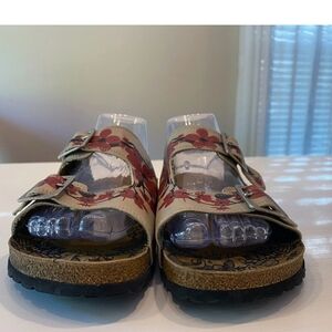 Vintage Calceo Floral Buckle Strap Sandals